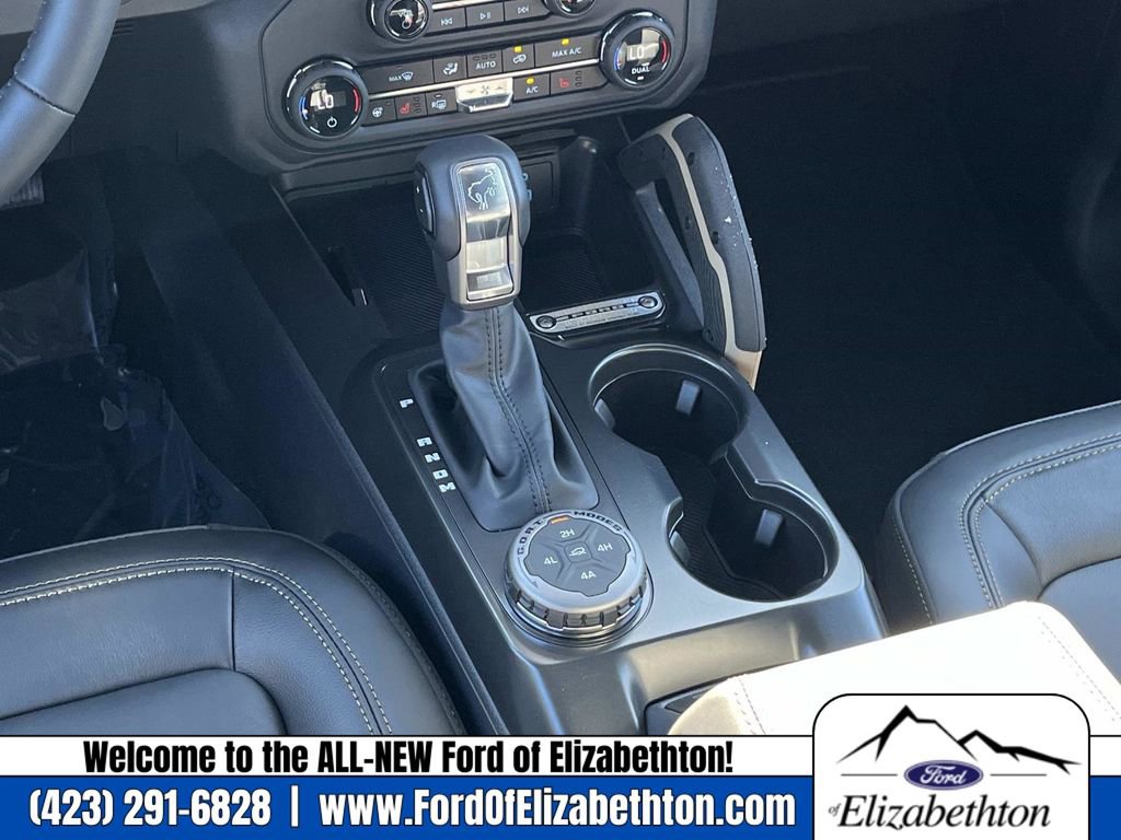 New 2025 Ford Bronco Badlands image 14