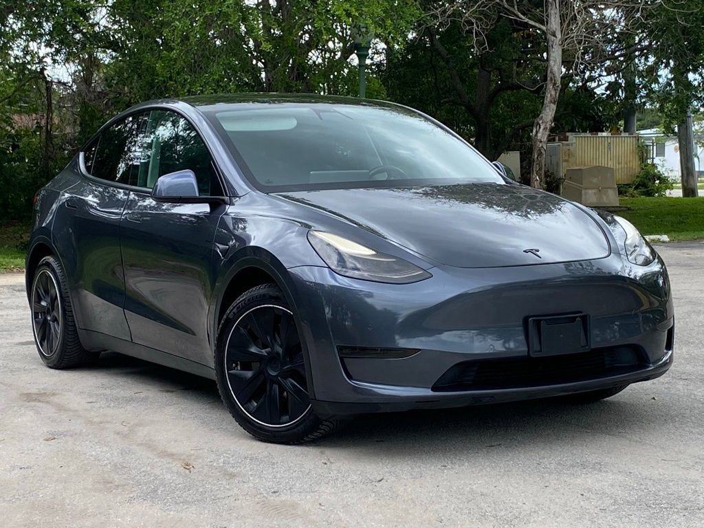 Used 2021 Tesla Model Y Long Range AWD/4WD image 6