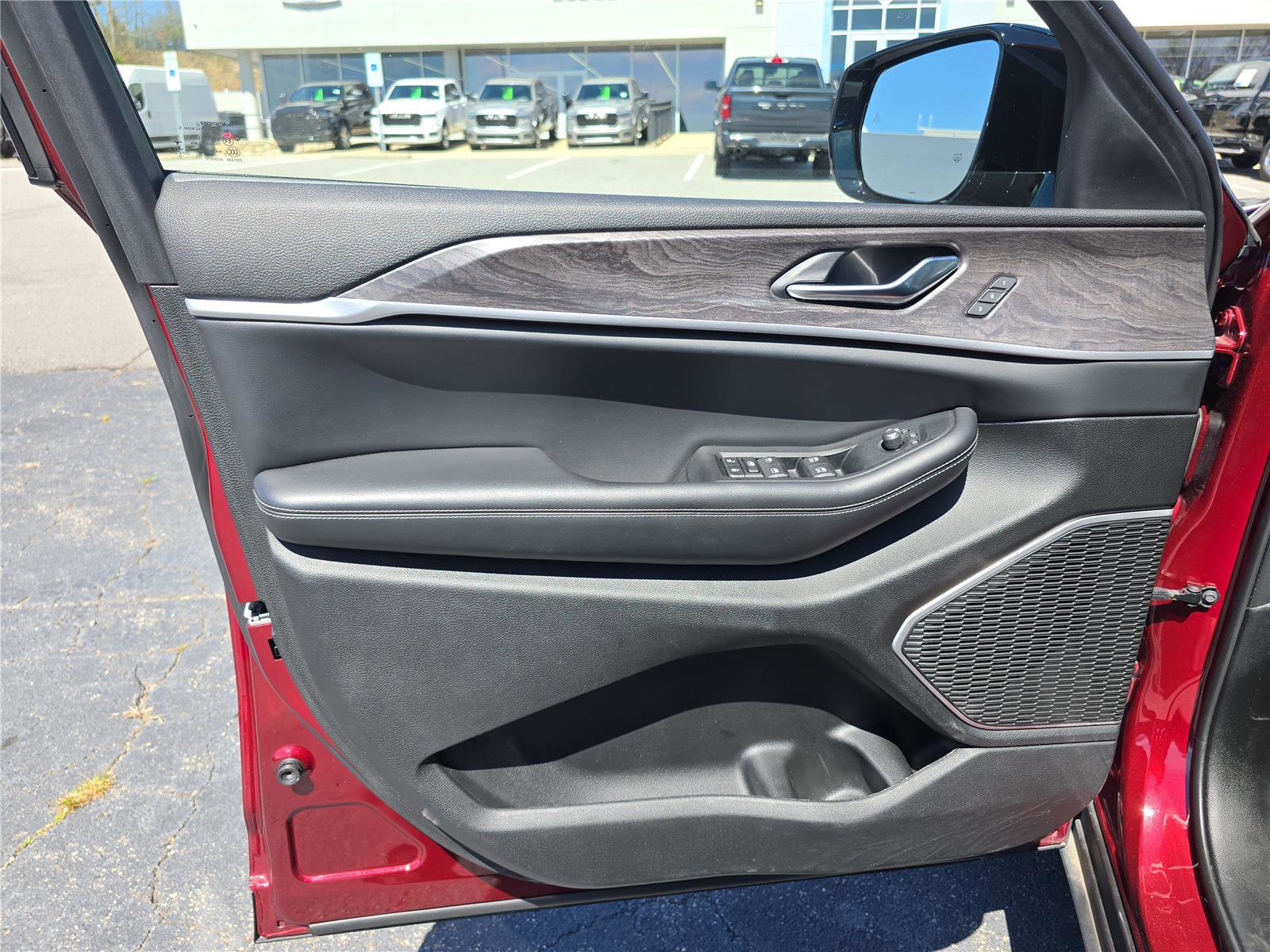 Used 2022 Jeep Grand Cherokee L Limited image 19