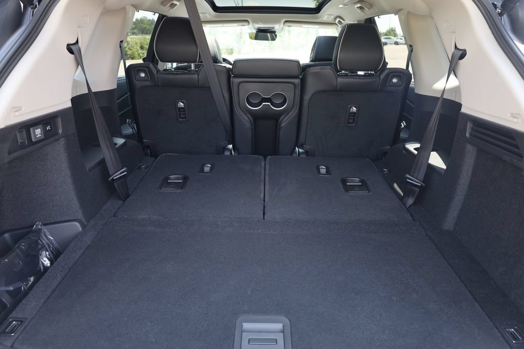 New 2026 Acura MDX w/ Advance Package AWD/4WD image 9