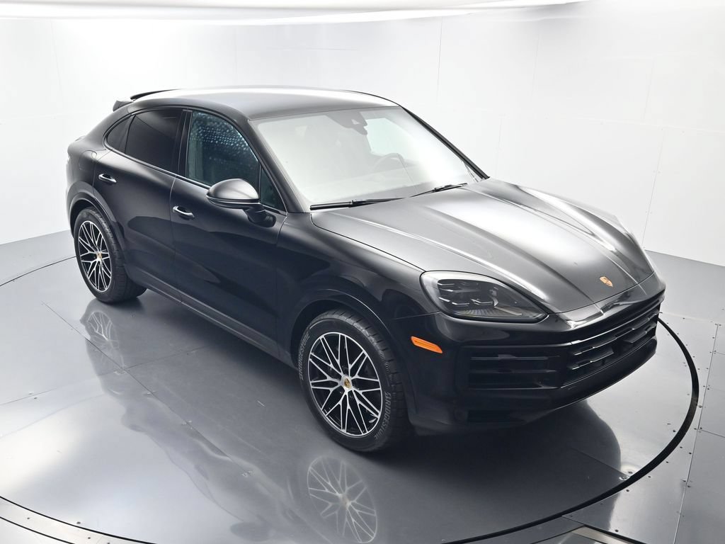 Certified 2024 Porsche Cayenne Coupe AWD/4WD image 42