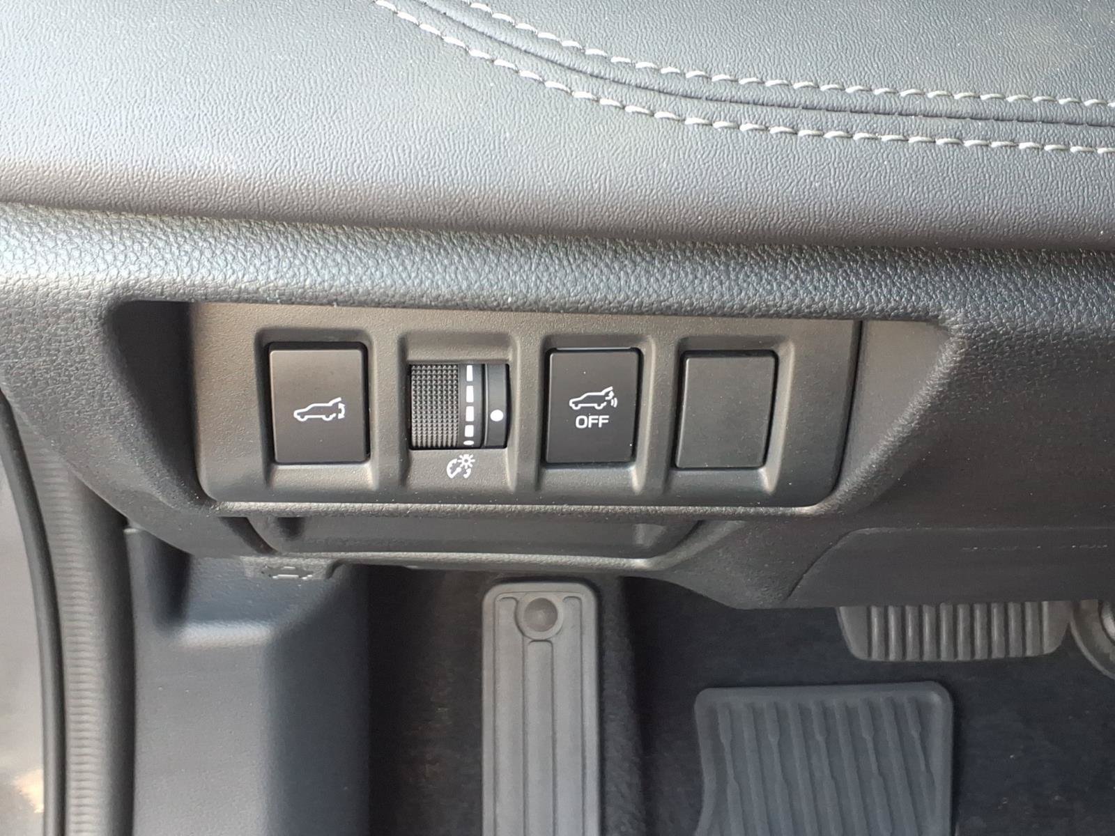 Certified 2025 Subaru Outback Touring XT AWD/4WD image 19