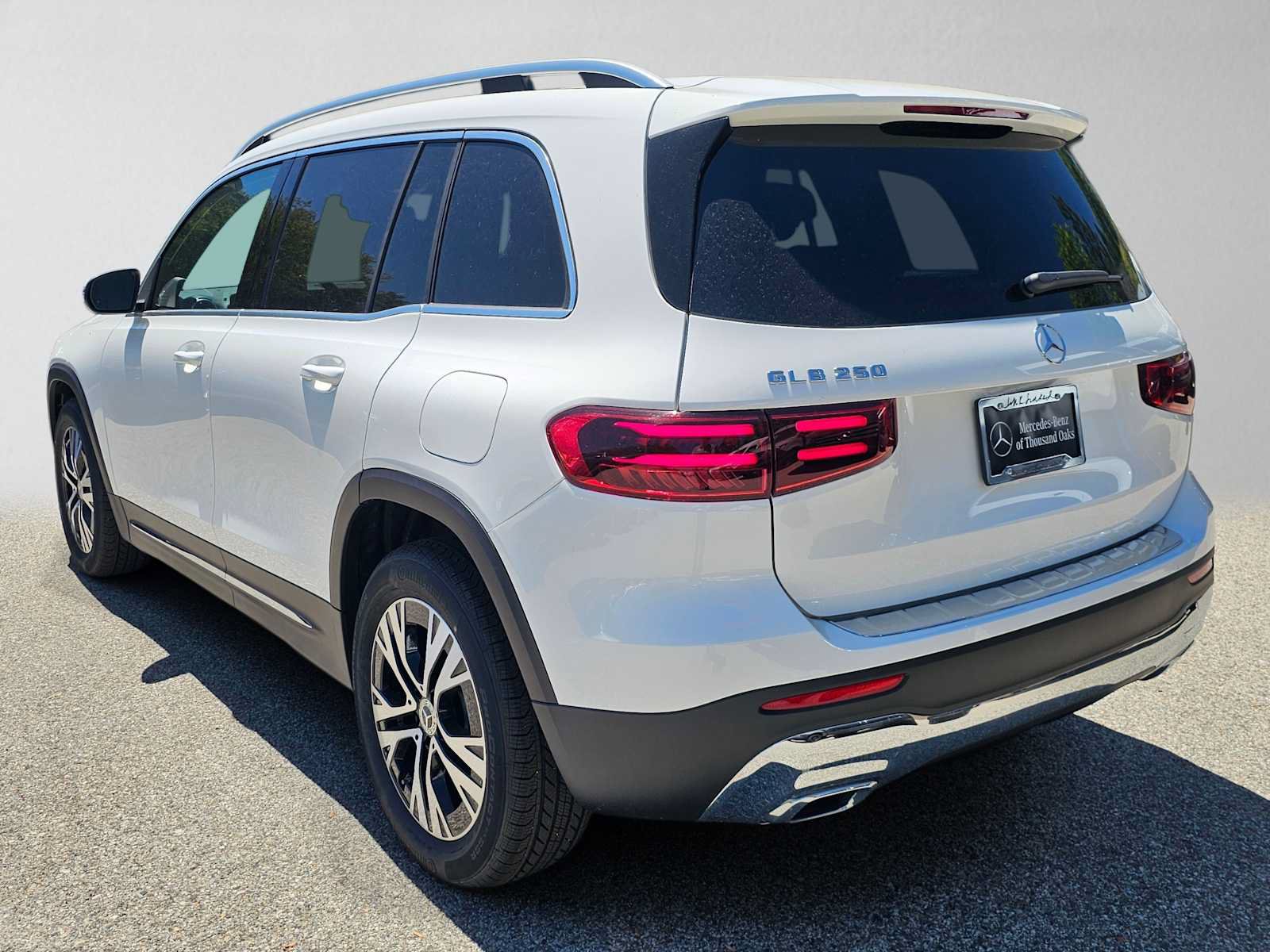 New 2026 Mercedes-Benz GLB 250 image 5