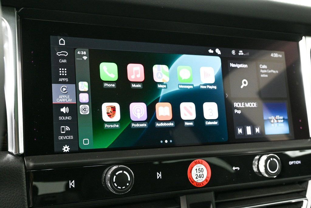Certified 2026 Porsche Macan AWD/4WD image 15