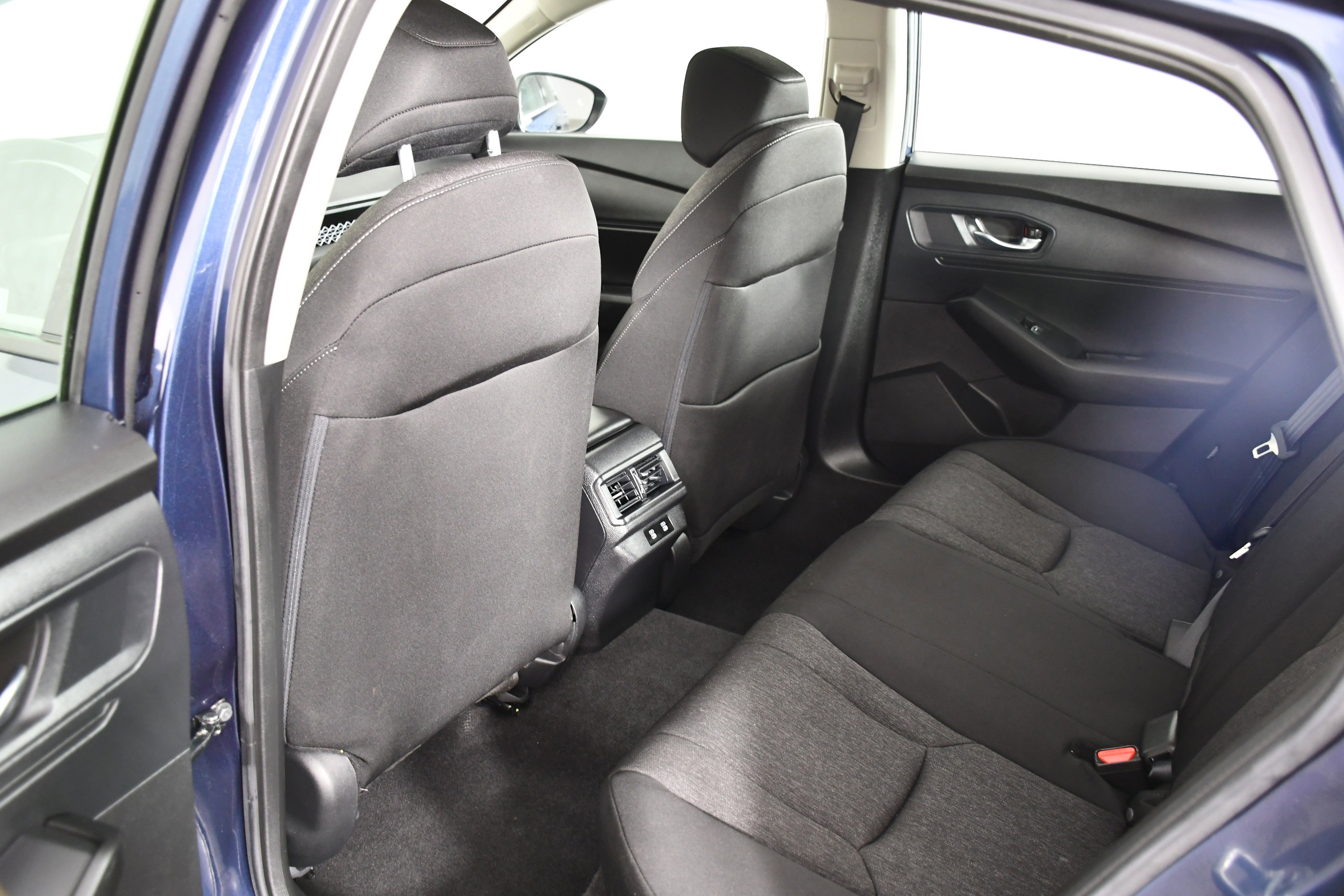 Certified 2025 Honda Accord SE image 29
