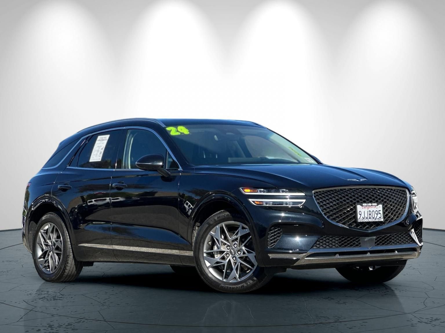 Used 2024 Genesis GV70 2.5T w/ Select Package image 2