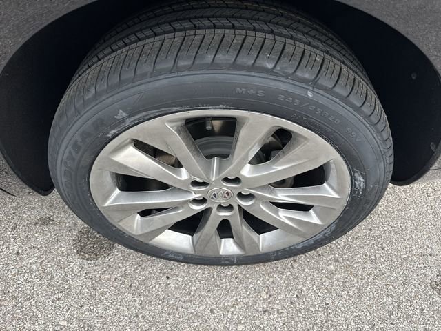 Used 2023 Buick Envision Avenir image 34