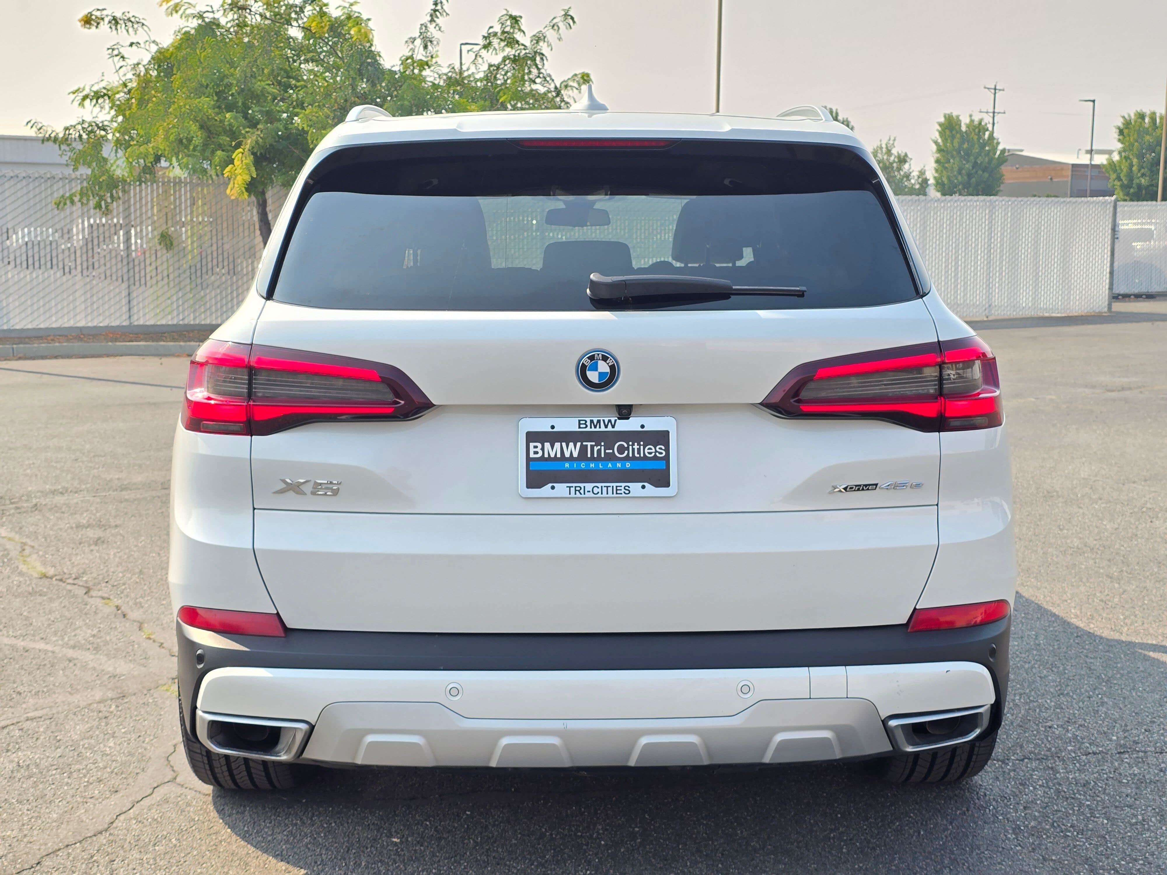 Used 2022 BMW X5 xDrive45e AWD/4WD image 5