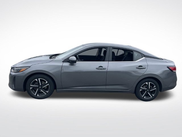 Used 2024 Nissan Sentra SV FWD image 2