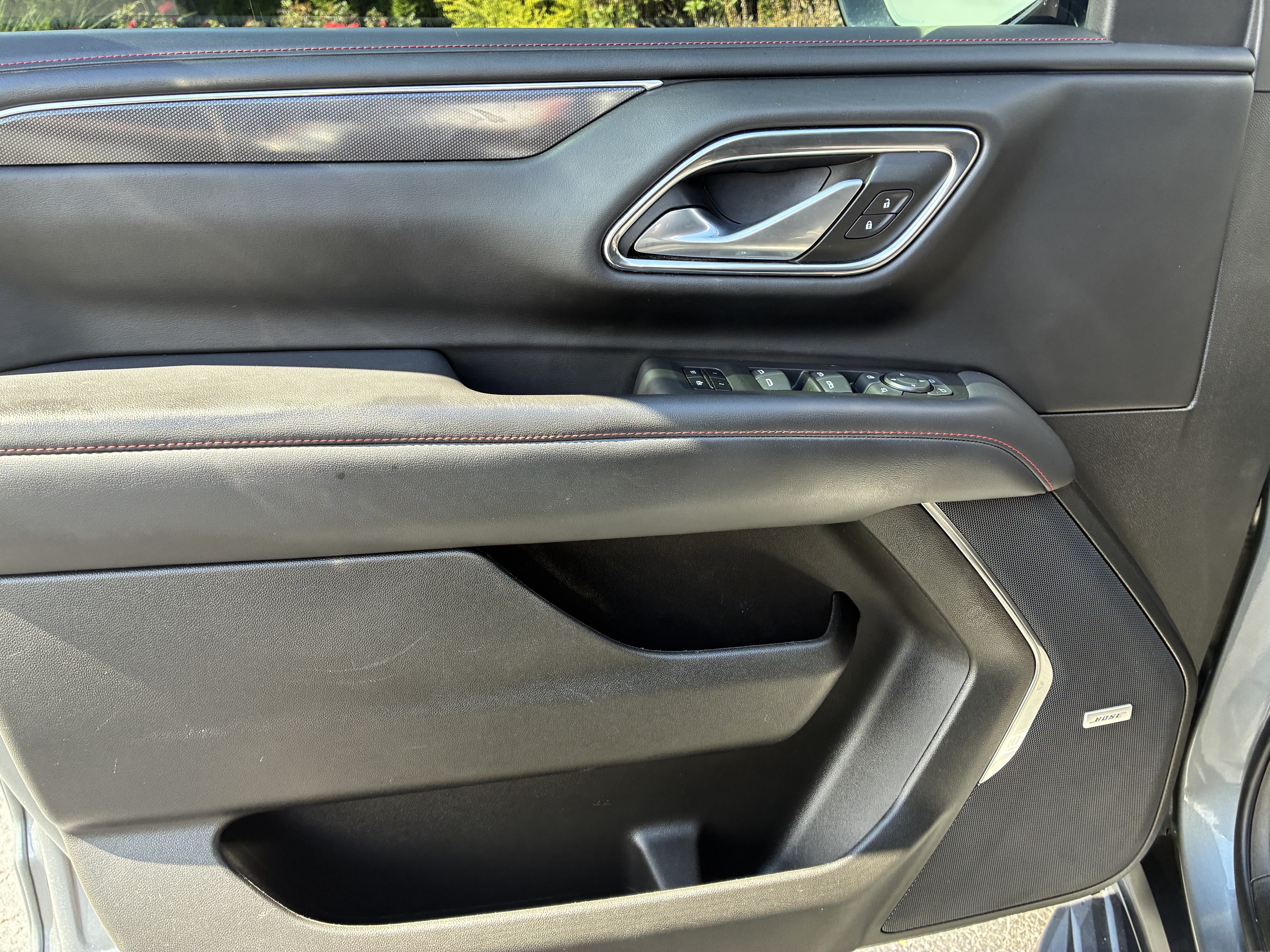 Used 2022 Chevrolet Suburban RST w/ Luxury Package RWD image 22