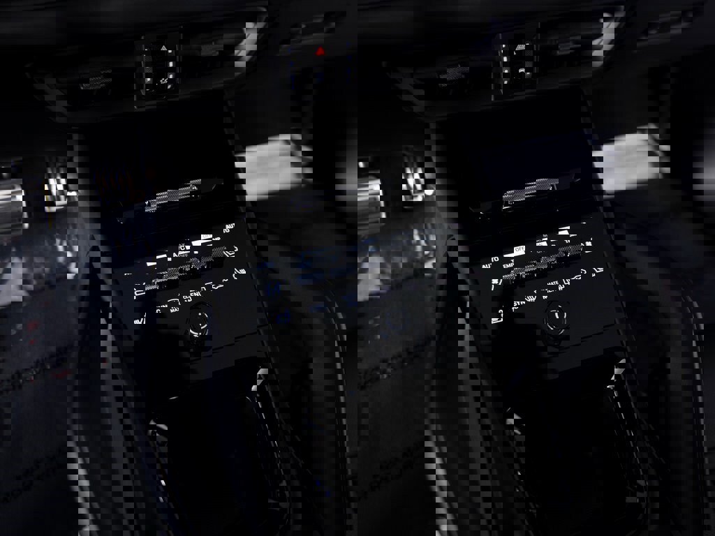 New 2026 Porsche Cayenne GTS image 25