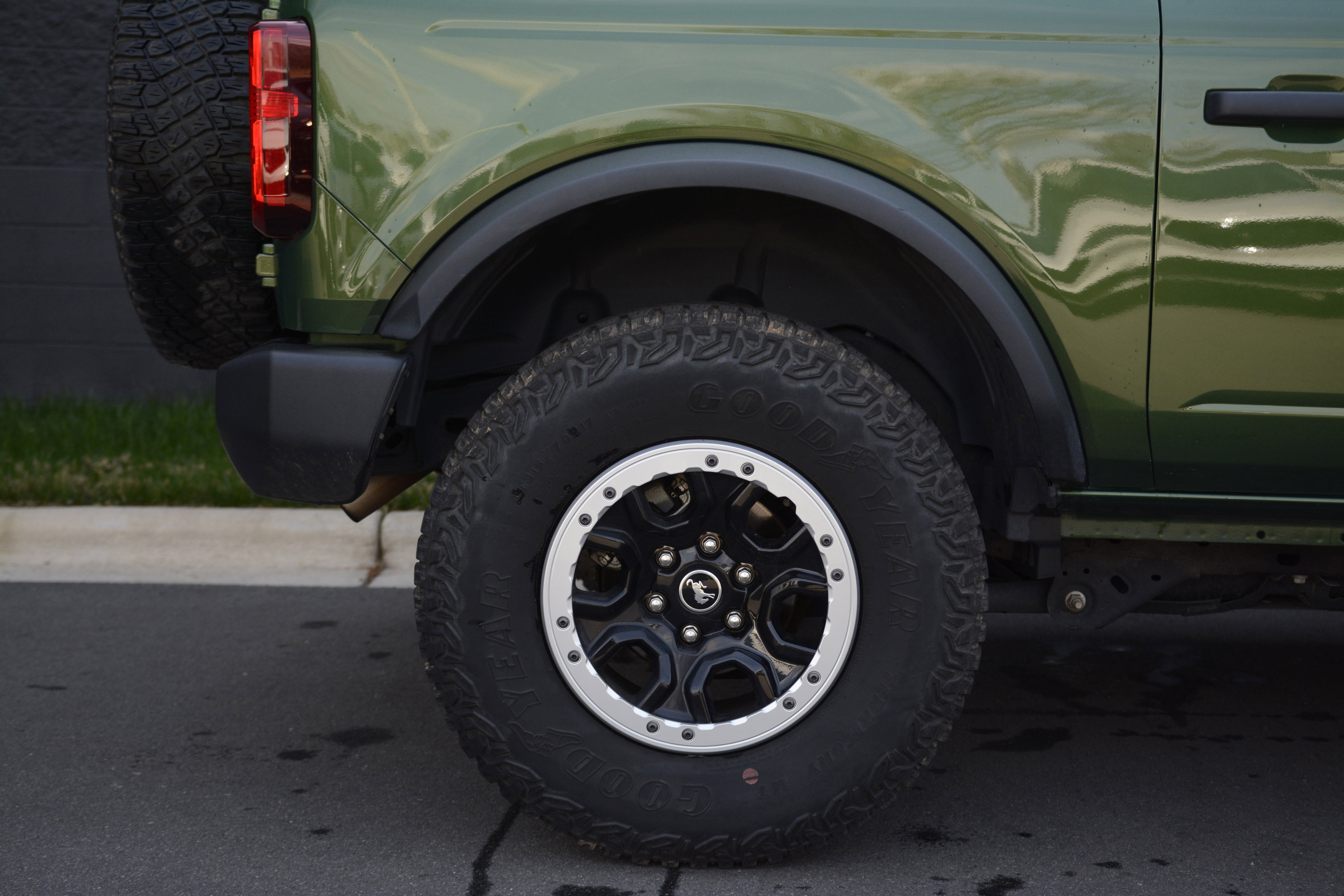Used 2023 Ford Bronco 2-Door w/ Sasquatch Package image 36