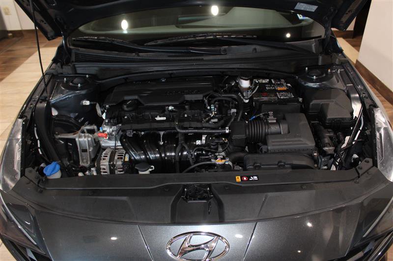Used 2021 Hyundai Elantra SEL FWD image 14