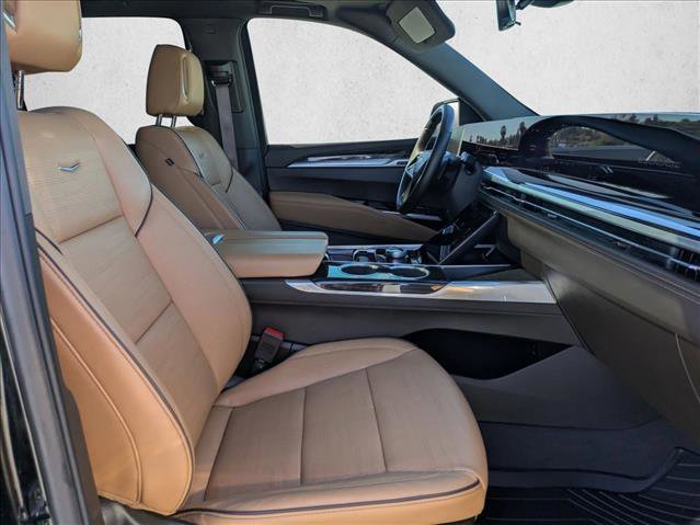 Used 2025 Cadillac Escalade ESV Premium Luxury image 24