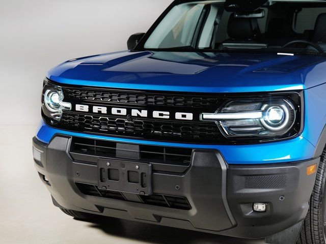 Used 2025 Ford Bronco Sport Outer Banks w/ Outer Banks Tech Package+ AWD/4WD image 29