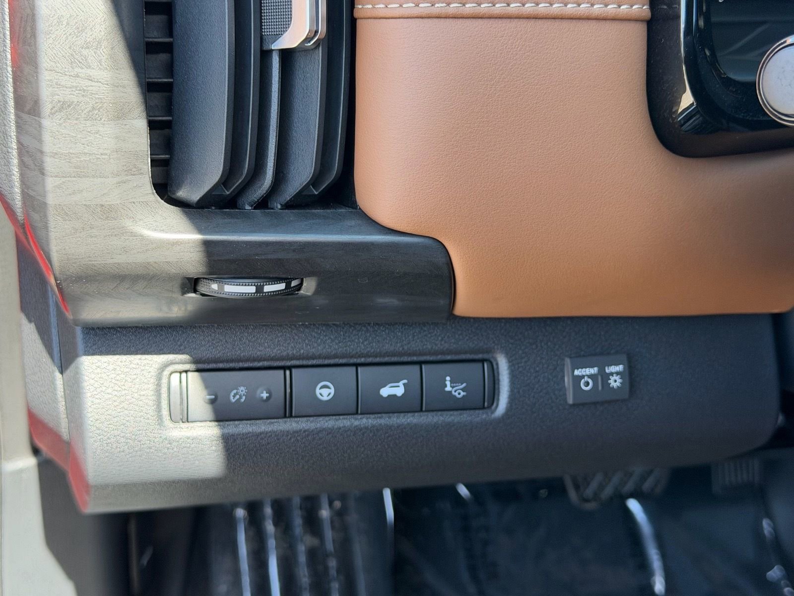 New 2026 Nissan Pathfinder Platinum AWD/4WD image 19