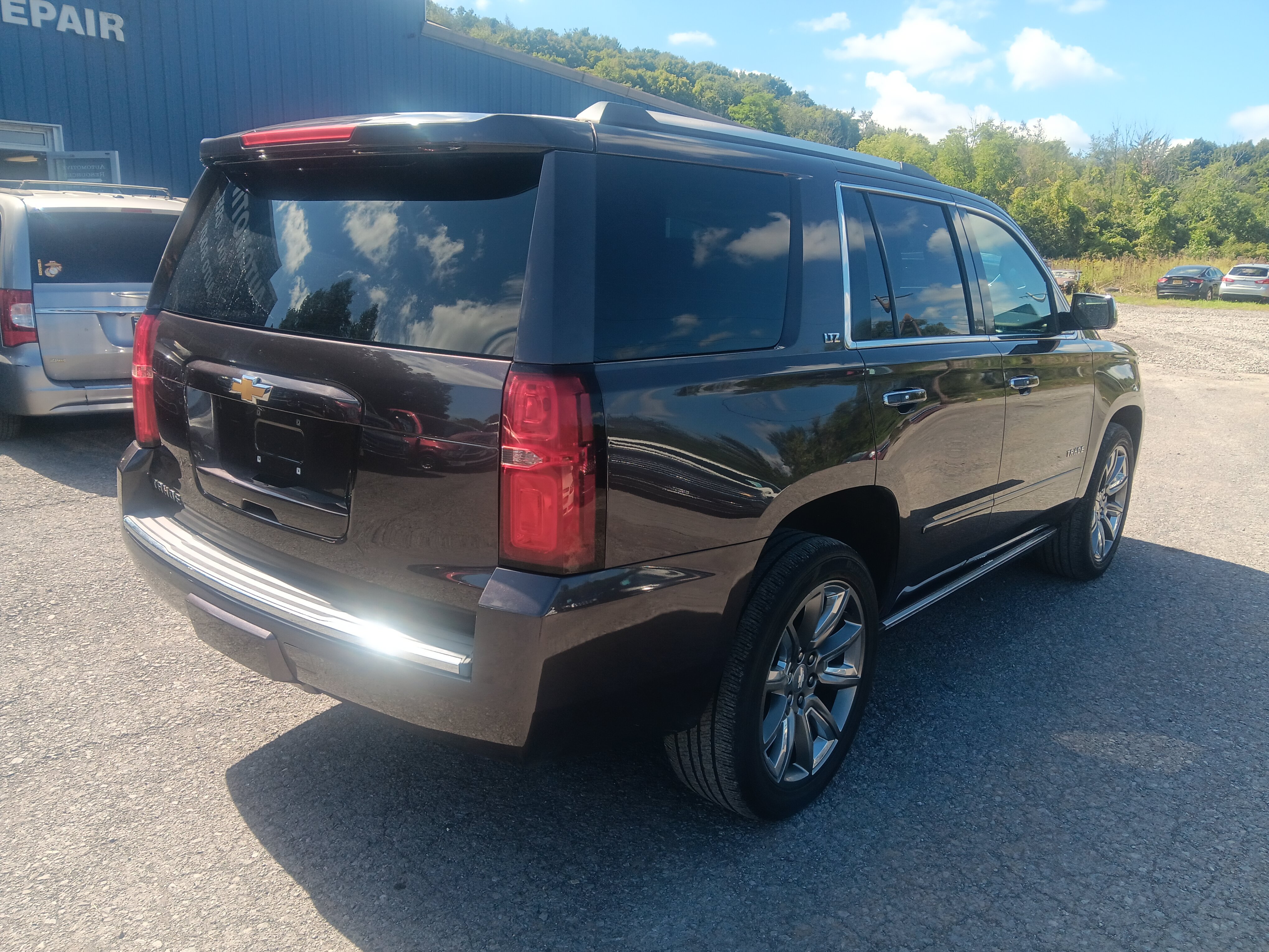 Used 2016 Chevrolet Tahoe LTZ AWD/4WD image 5