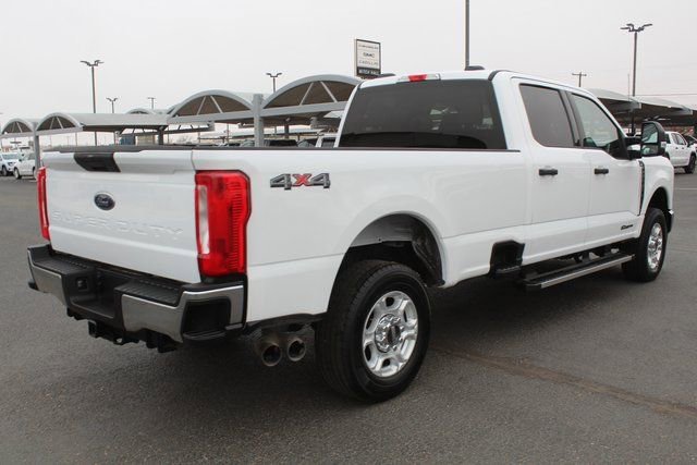 Used 2025 Ford F250 XLT AWD/4WD image 3