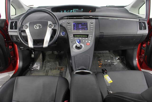 Used 2013 Toyota Prius Two image 9
