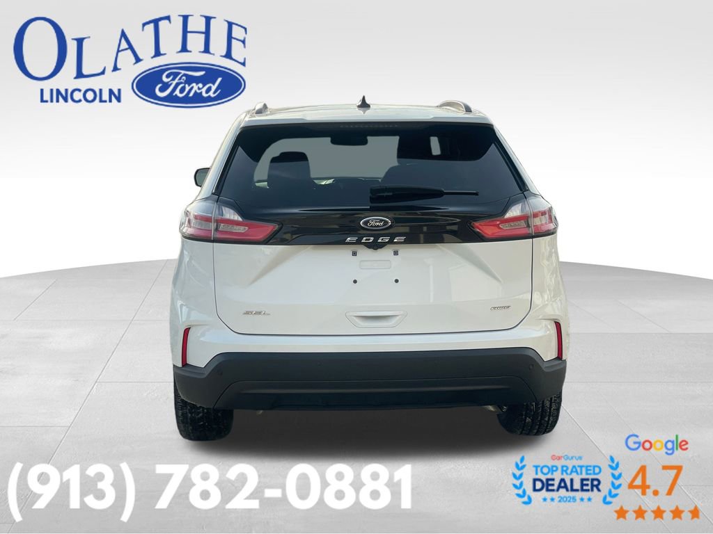 Used 2022 Ford Edge SEL w/ Sport Appearance Package image 4
