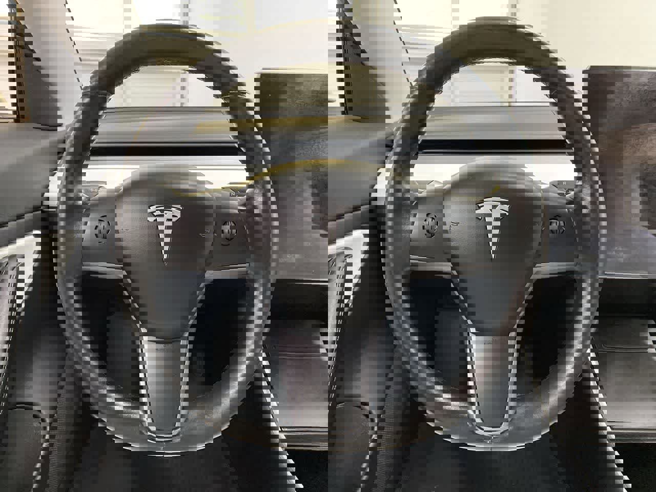 Used 2018 Tesla Model 3 Long Range image 19