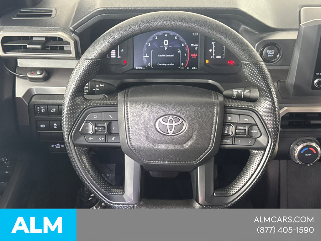 Used 2025 Toyota Tacoma SR5 AWD/4WD image 26