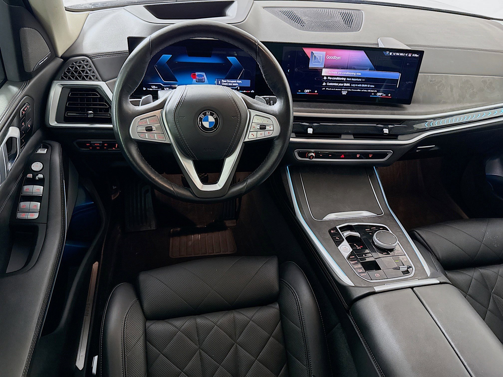 Used 2023 BMW X7 xDrive40i w/ Premium Package image 17
