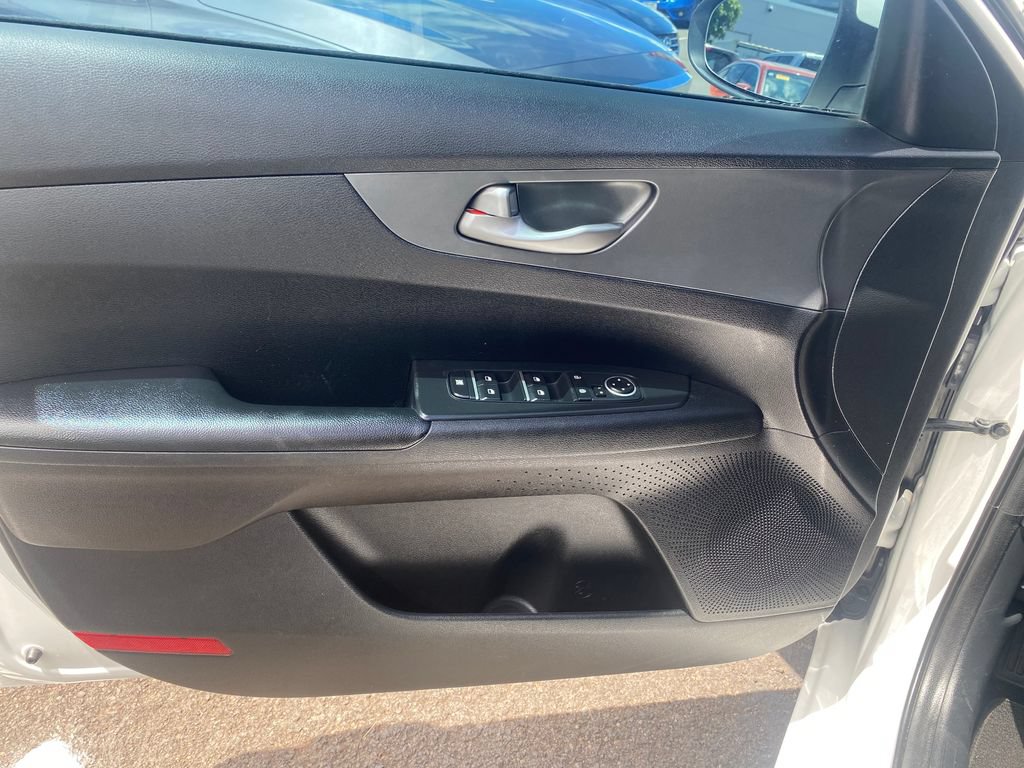 Used 2019 Kia Forte LXS FWD image 13
