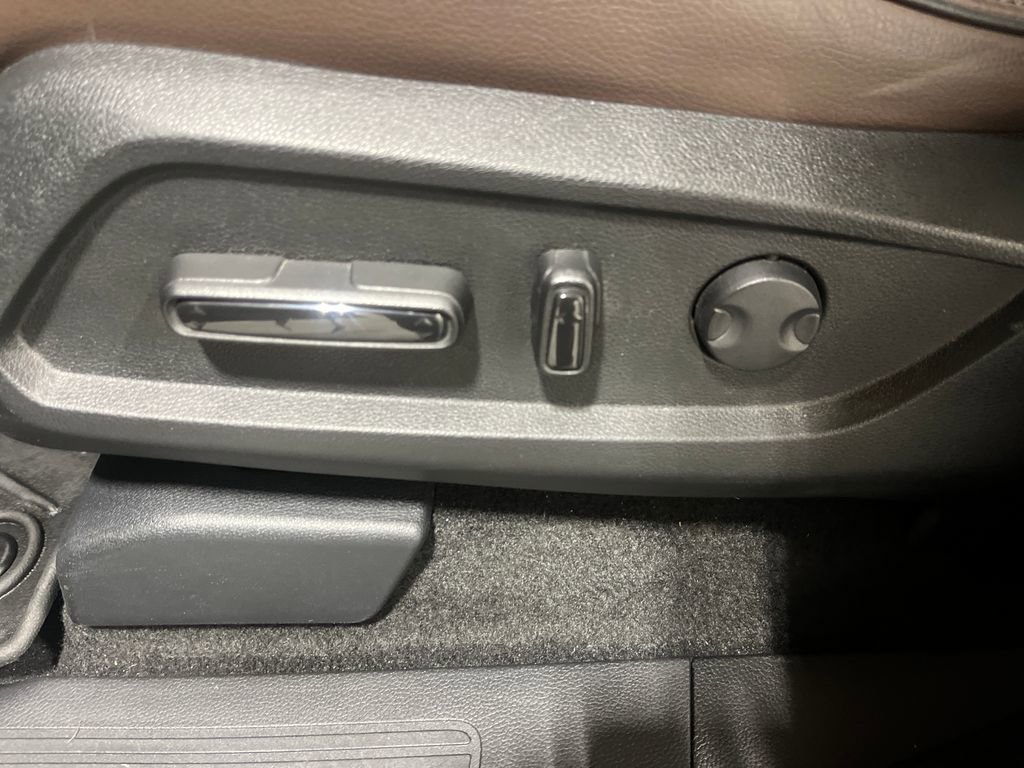 Used 2023 Honda Pilot Elite image 15