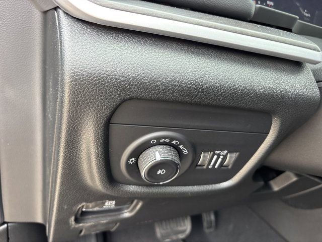 New 2026 Jeep Grand Cherokee L Limited AWD/4WD image 23