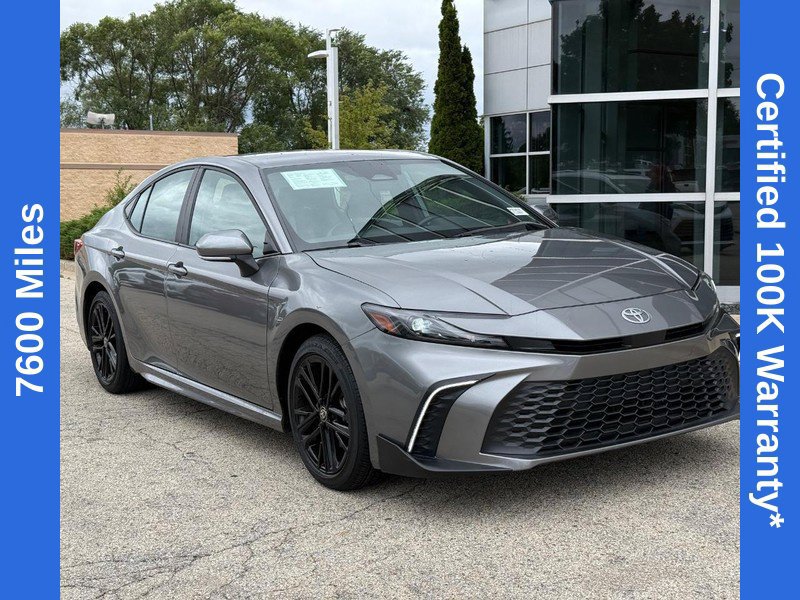 Used 2025 Toyota Camry SE FWD image 2