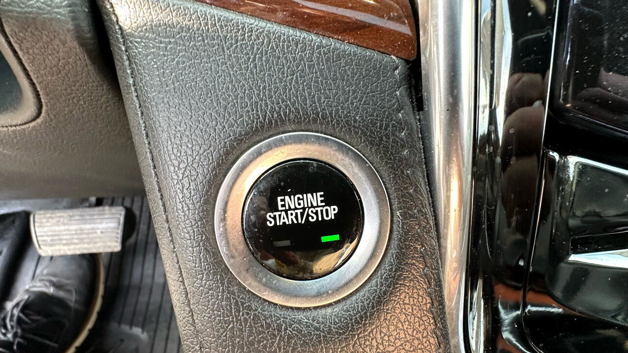Used 2019 Cadillac Escalade ESV Luxury image 25