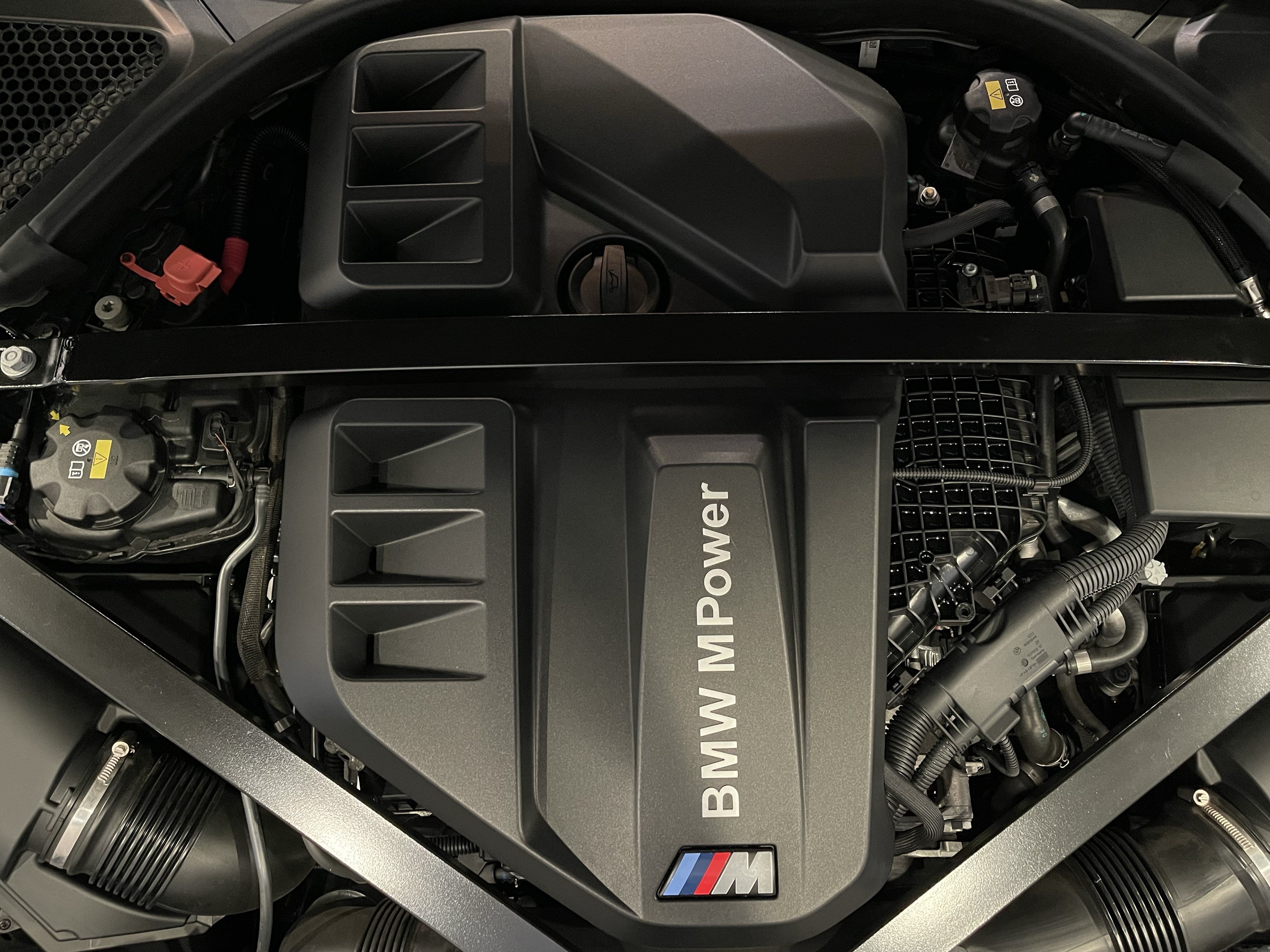 Used 2022 BMW M4 xDrive Competition w/ Executive Package AWD/4WD image 25