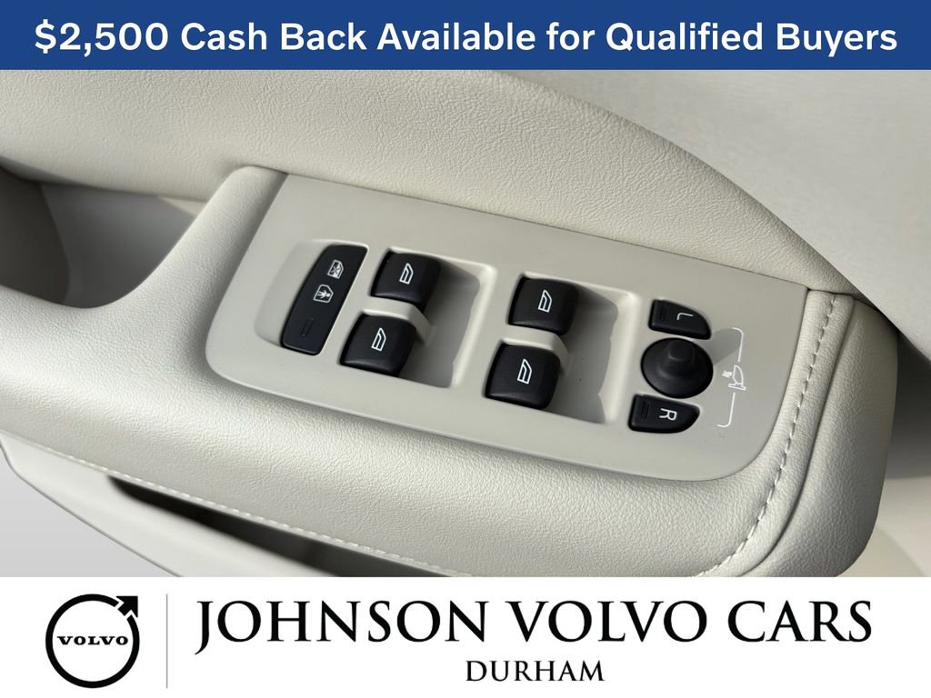 New 2026 Volvo XC60 T8 Ultra w/ Protection Package Premier image 11