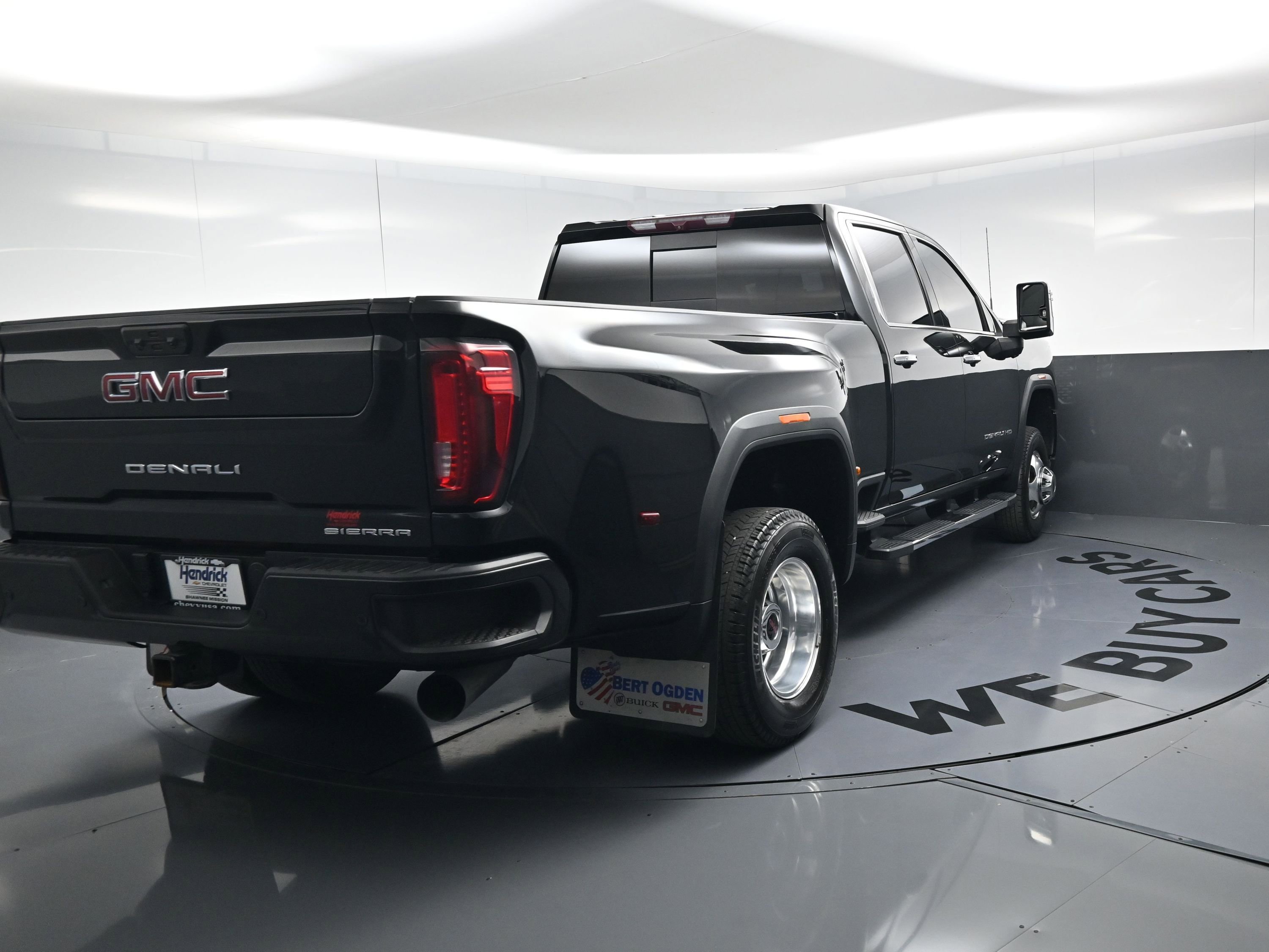 Certified 2022 GMC Sierra 3500 Denali image 9