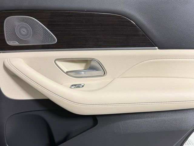 Used 2020 Mercedes-Benz GLE 350 w/ Premium Package image 28