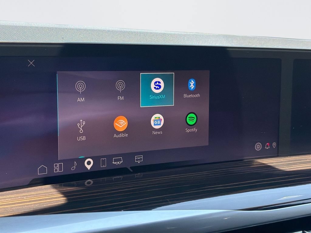Certified 2026 Cadillac Escalade ESV Luxury RWD image 15