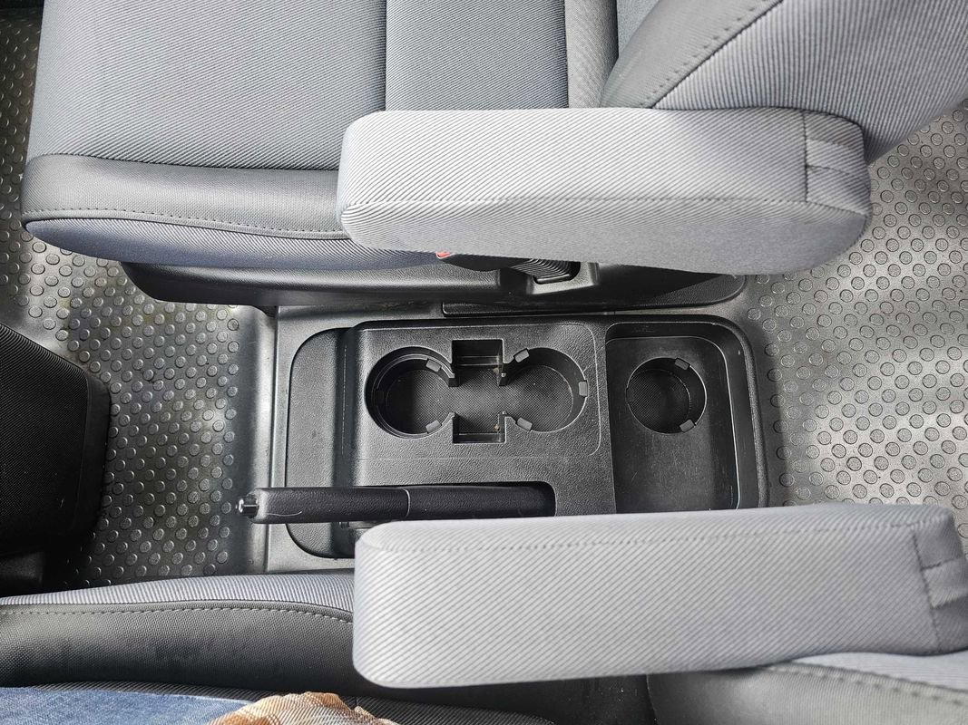 Used 2004 Honda Element EX image 16