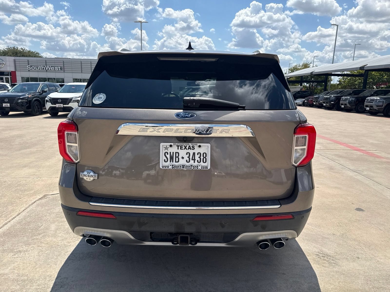Used 2021 Ford Explorer King Ranch w/ Premium Technology Package RWD image 6