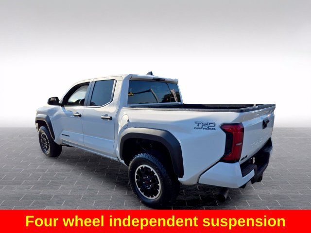 Used 2025 Toyota Tacoma TRD Off-Road AWD/4WD image 6
