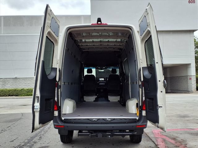 New 2026 Mercedes-Benz Sprinter 2500 image 21