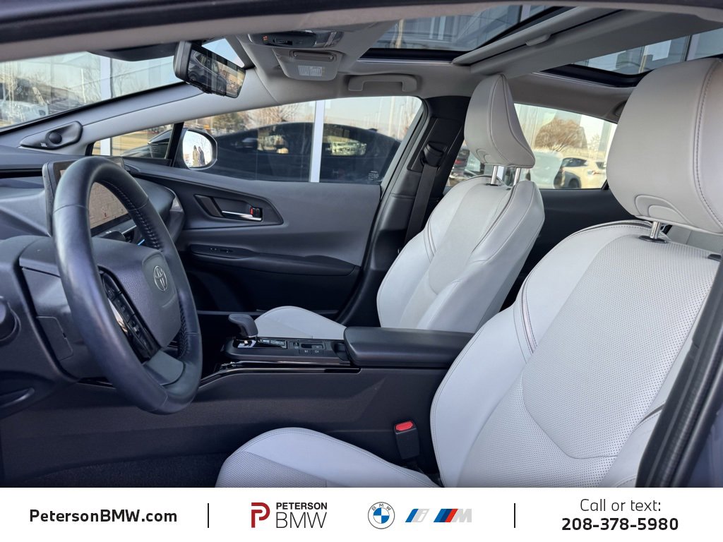 Used 2025 Toyota Prius Limited image 15