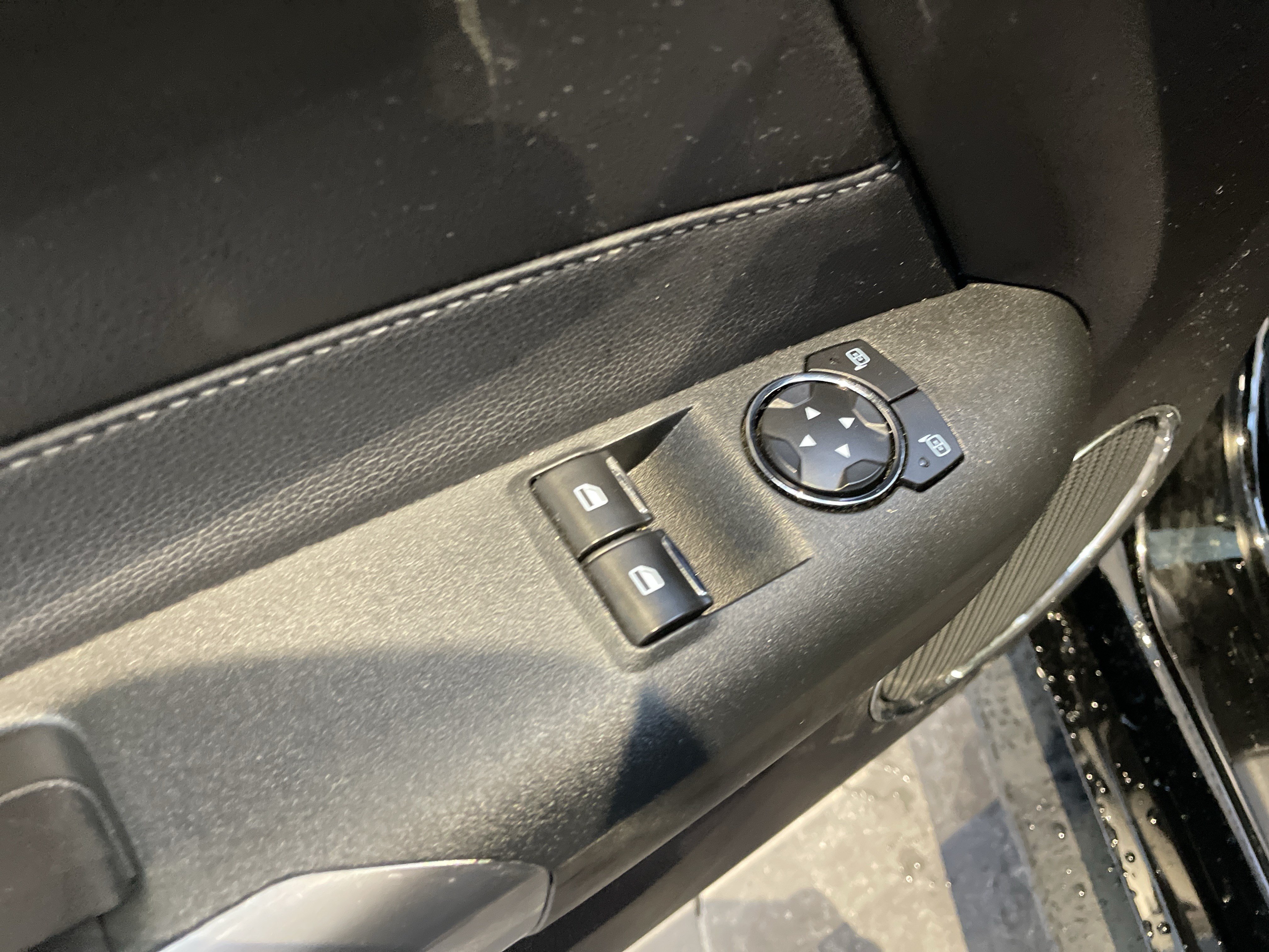 Used 2019 Ford Mustang GT Premium w/ Ford Safe & Smart Package RWD image 16