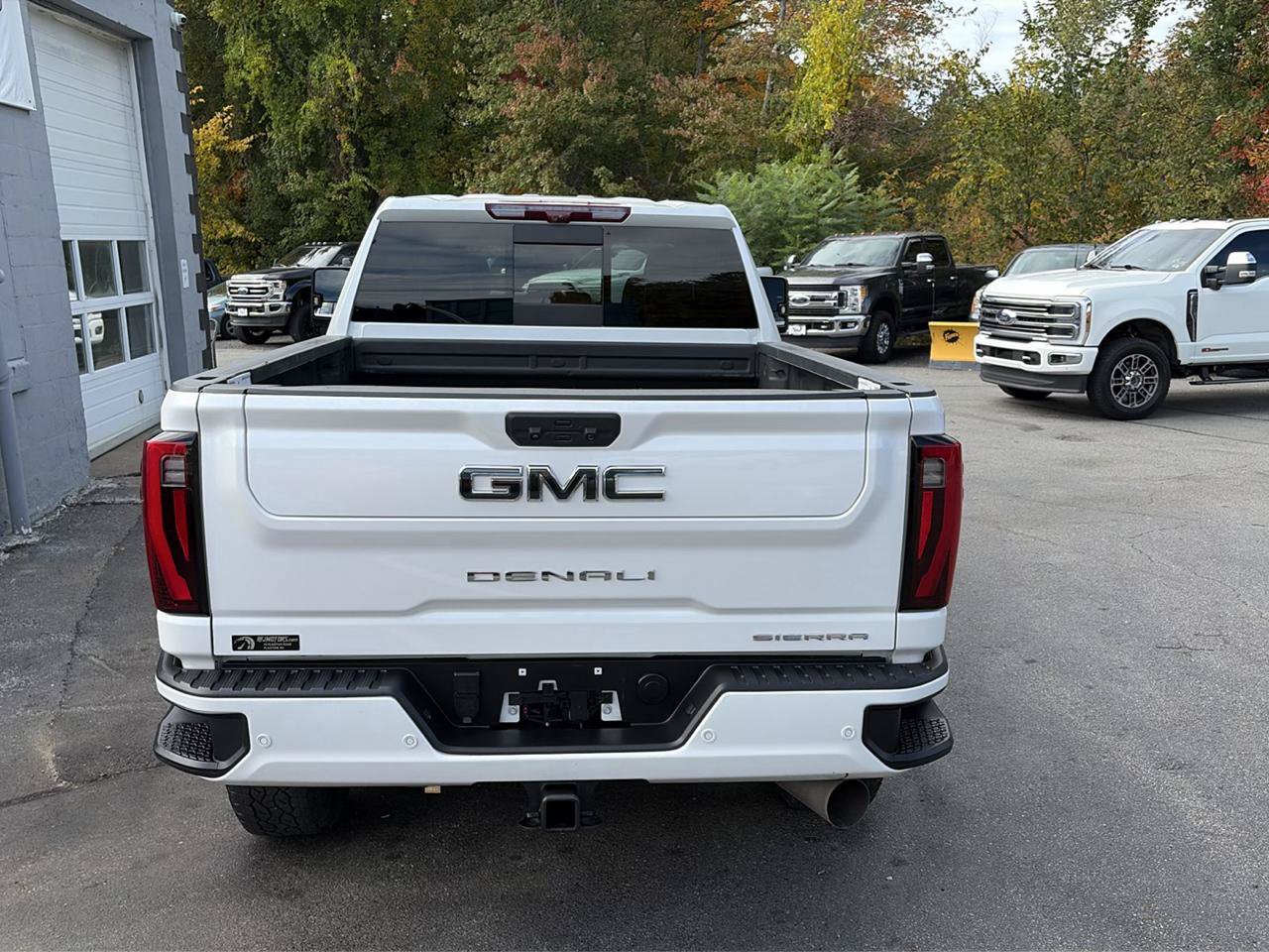 Used 2024 GMC Sierra 2500 Denali Ultimate AWD/4WD image 6