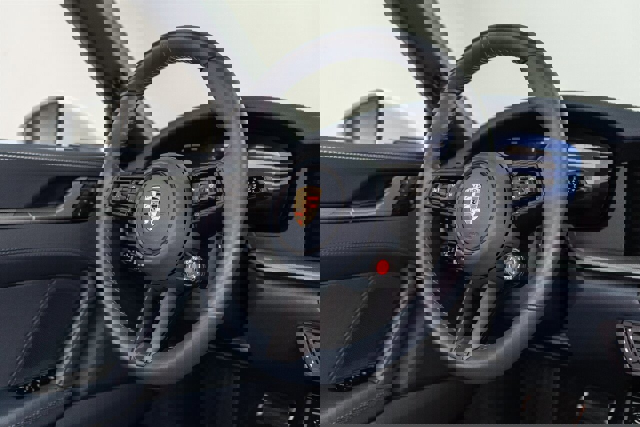 Used 2025 Porsche 911 Carrera w/ Premium Package image 56