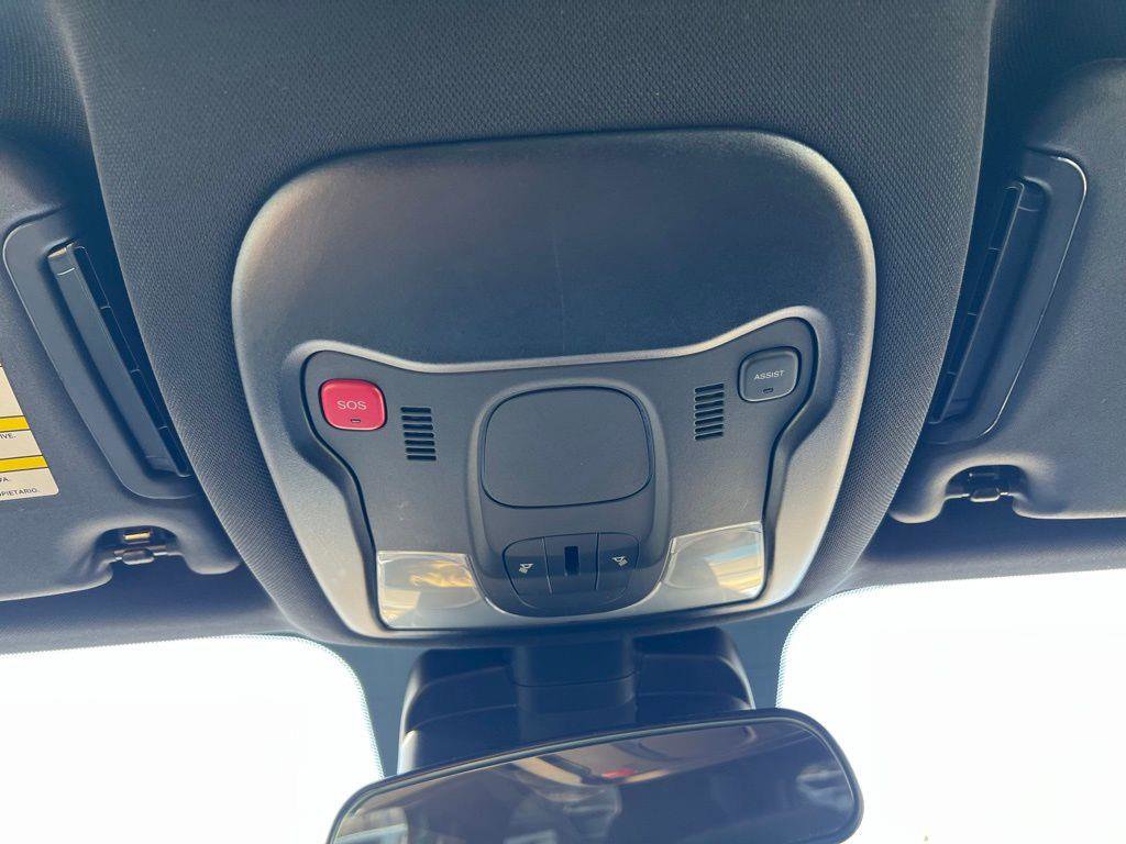 Used 2021 Jeep Renegade Latitude image 37