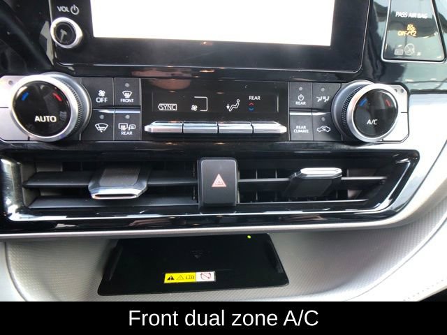 Used 2023 Toyota Highlander XLE image 18