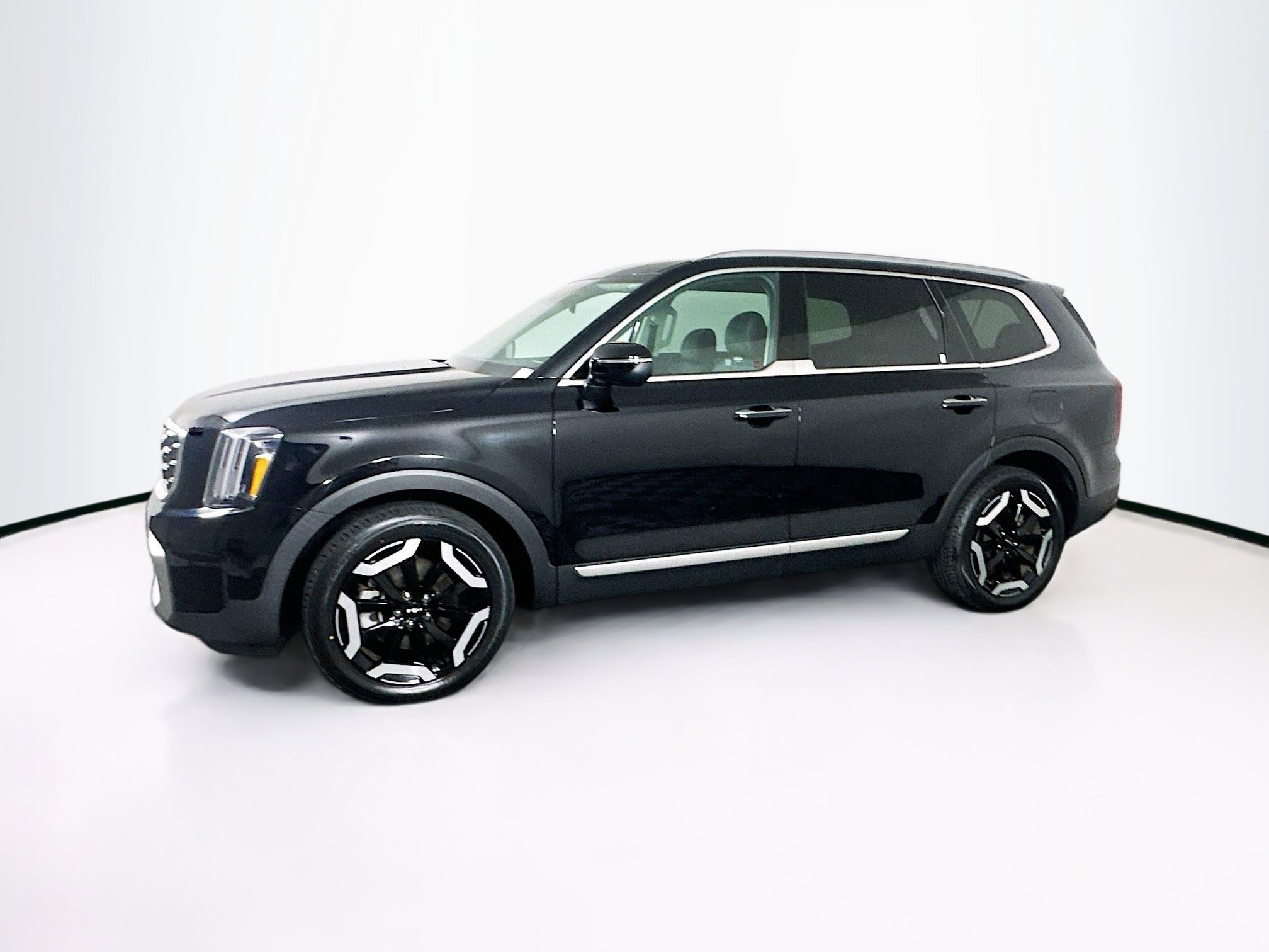 Used 2023 Kia Telluride S image 4