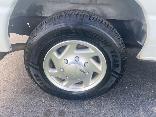 Used 2012 Ford E-150 and Econoline 150 XL w/ PWR Windows & Locks Group image 11