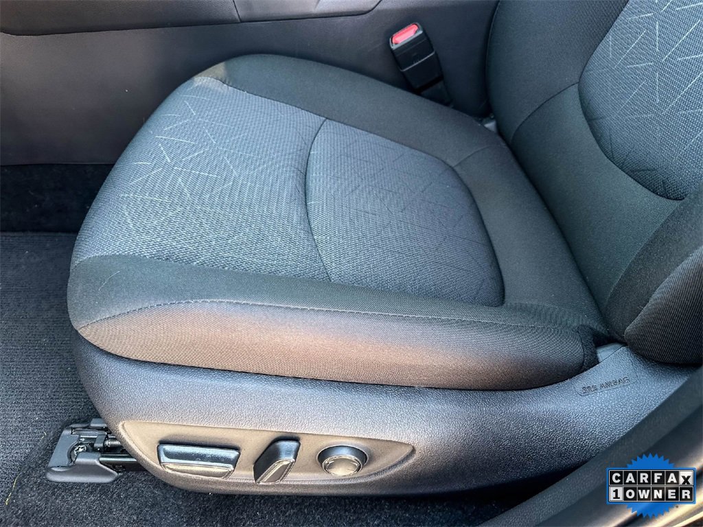 Used 2025 Toyota RAV4 XLE image 15